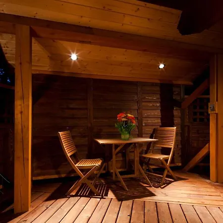 Cedar House Restaurant & Chalets Golden Room photo