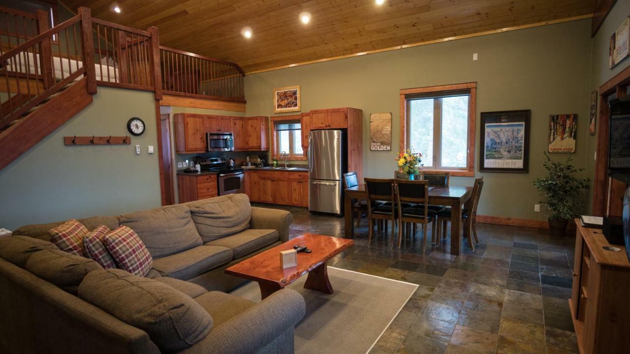 Lodge Cedar House Restaurant&chalets