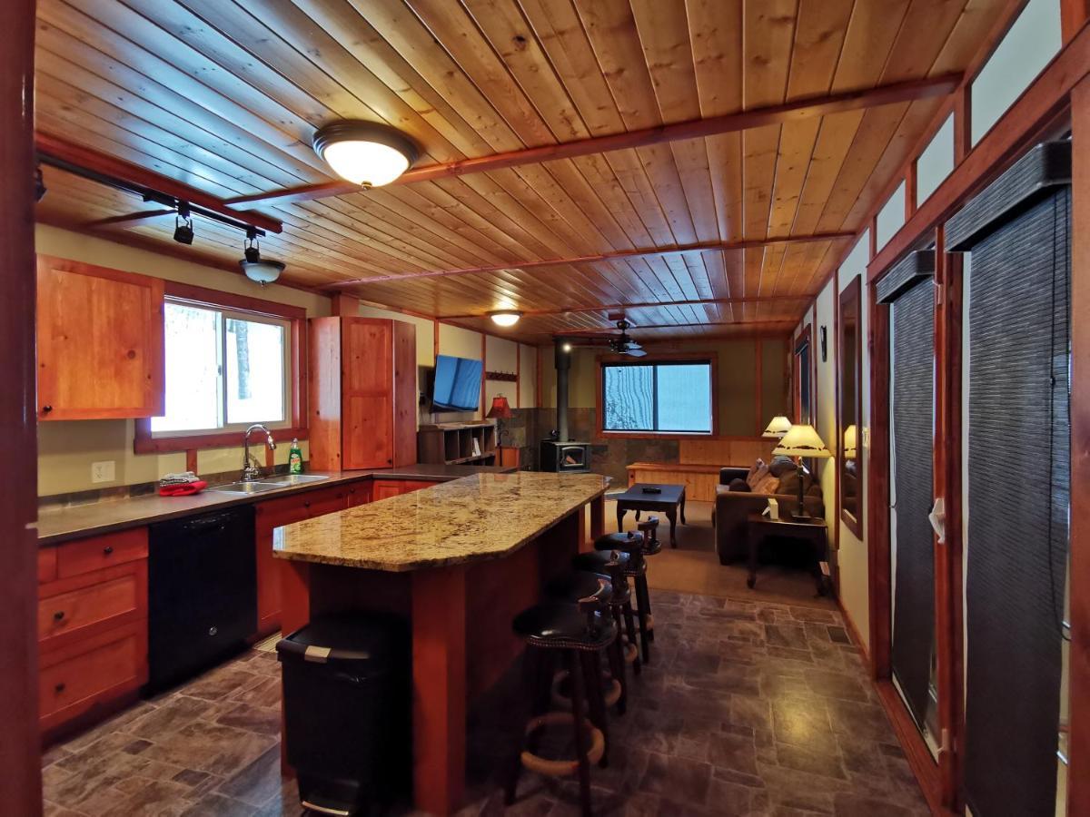 Cedar House Restaurant&chalets Lodge *